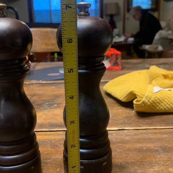 PEUGEOT PARIS VINTAGE CHOCOLATE BROWN SALT AND PEPPER MILLS - Picture 6 of 13